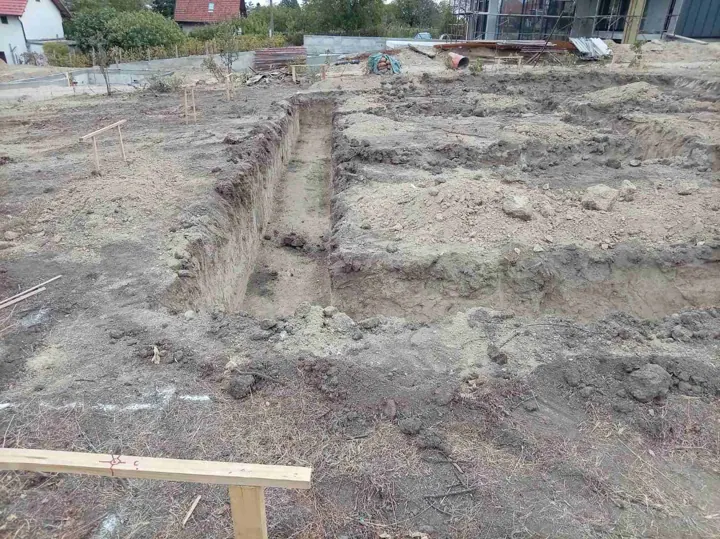 Arhiva pripreme i temelja — kadar 24 sa gradilišta u Starom Slankamenu.